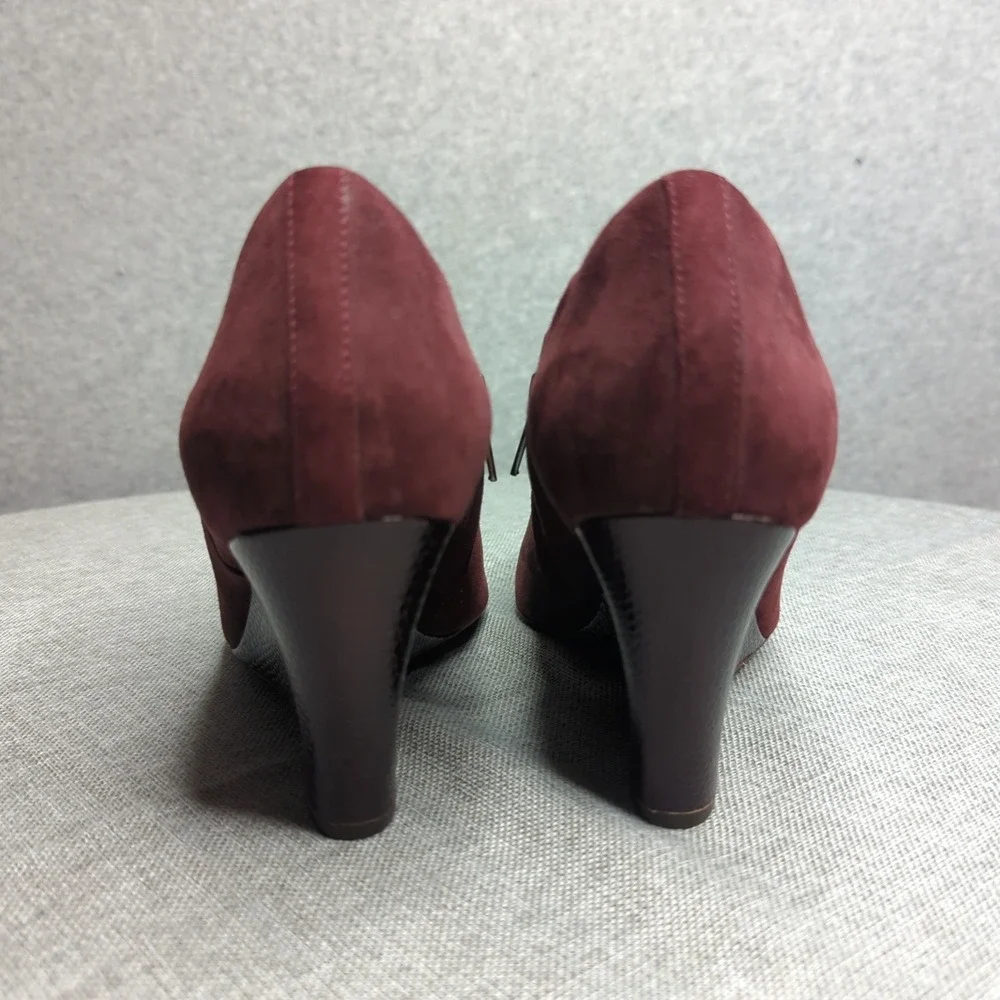 Clarks Purity Frost Women Burgundy Suede Wedge Booties Ankle Boots Zip Closure 8